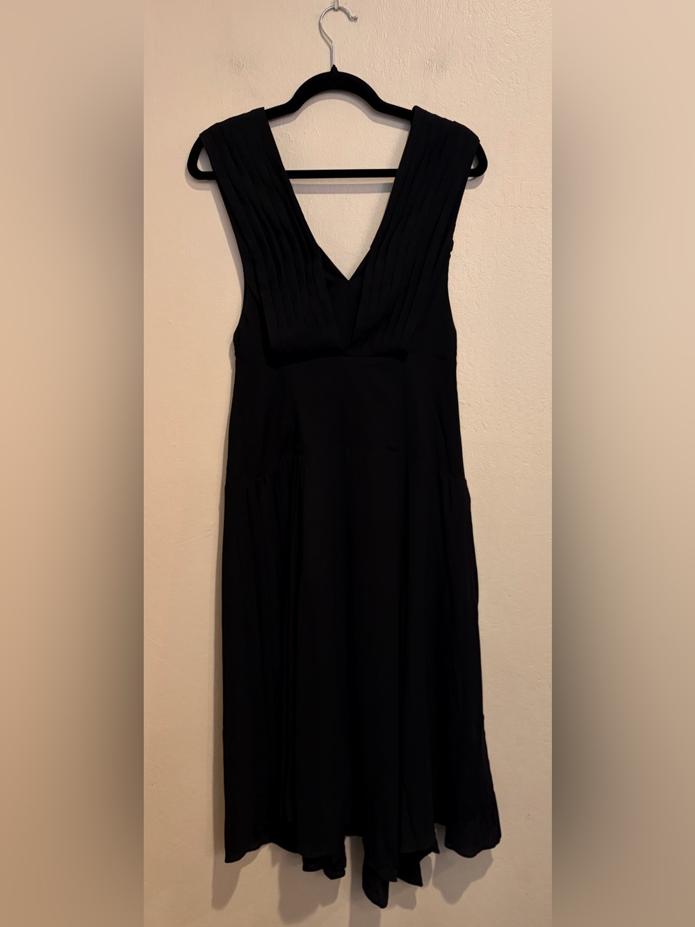 Topshop Black Pleated V-Neck Maxi Dress, w/ Asymmetrical Layers, NWT Size 4